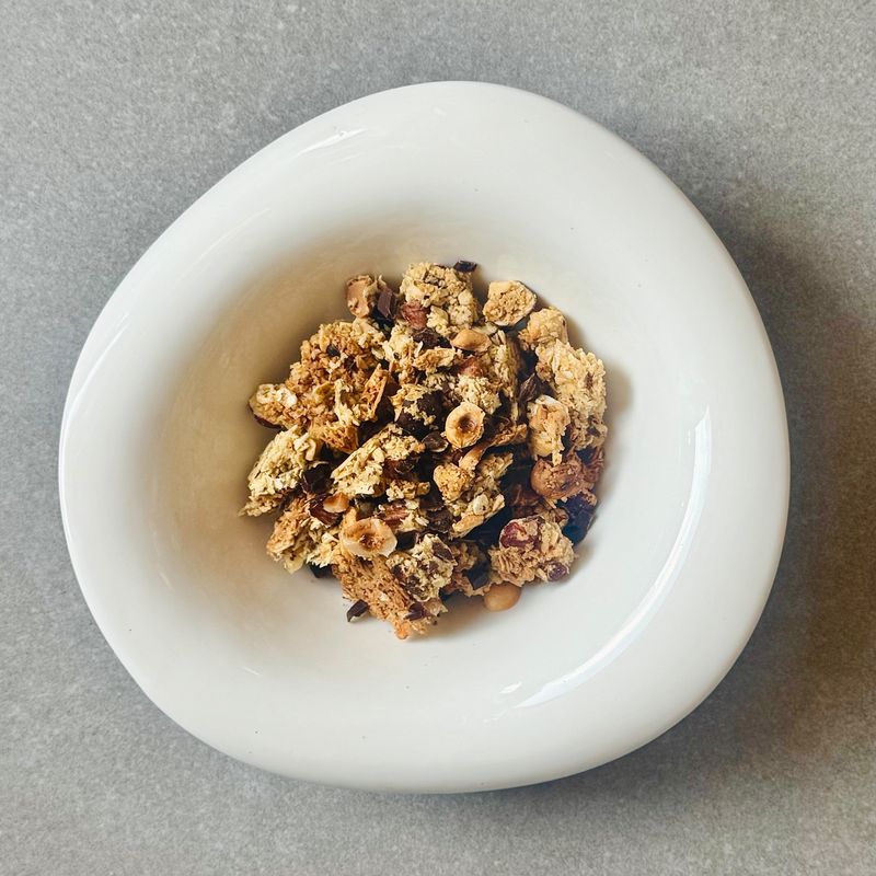 Chunky dark chocolate & mixed nut homemade granola — photo 2