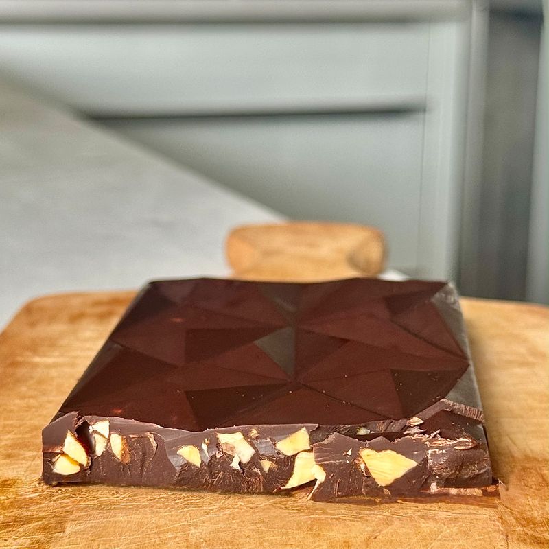 Filled chocolate bar — photo 3
