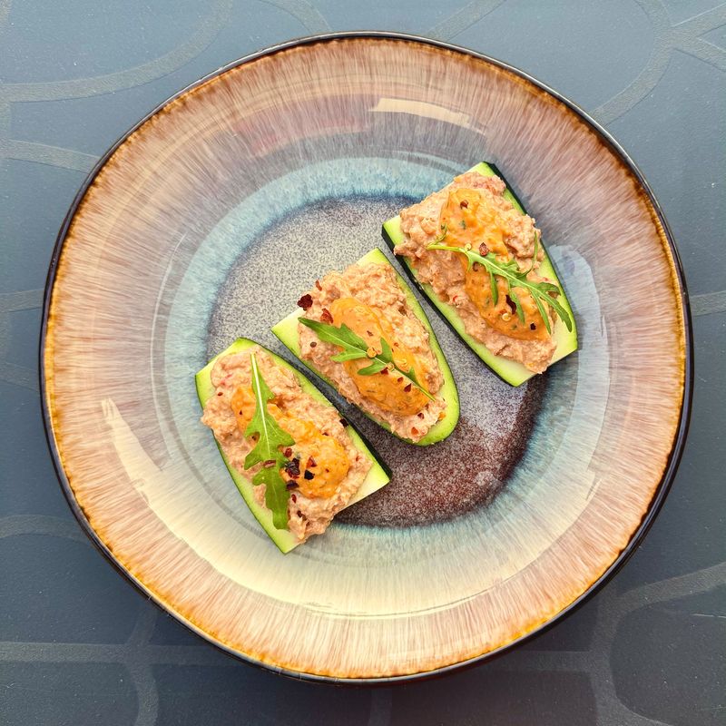 Provençal-style zucchini and tuna toasts — photo 3
