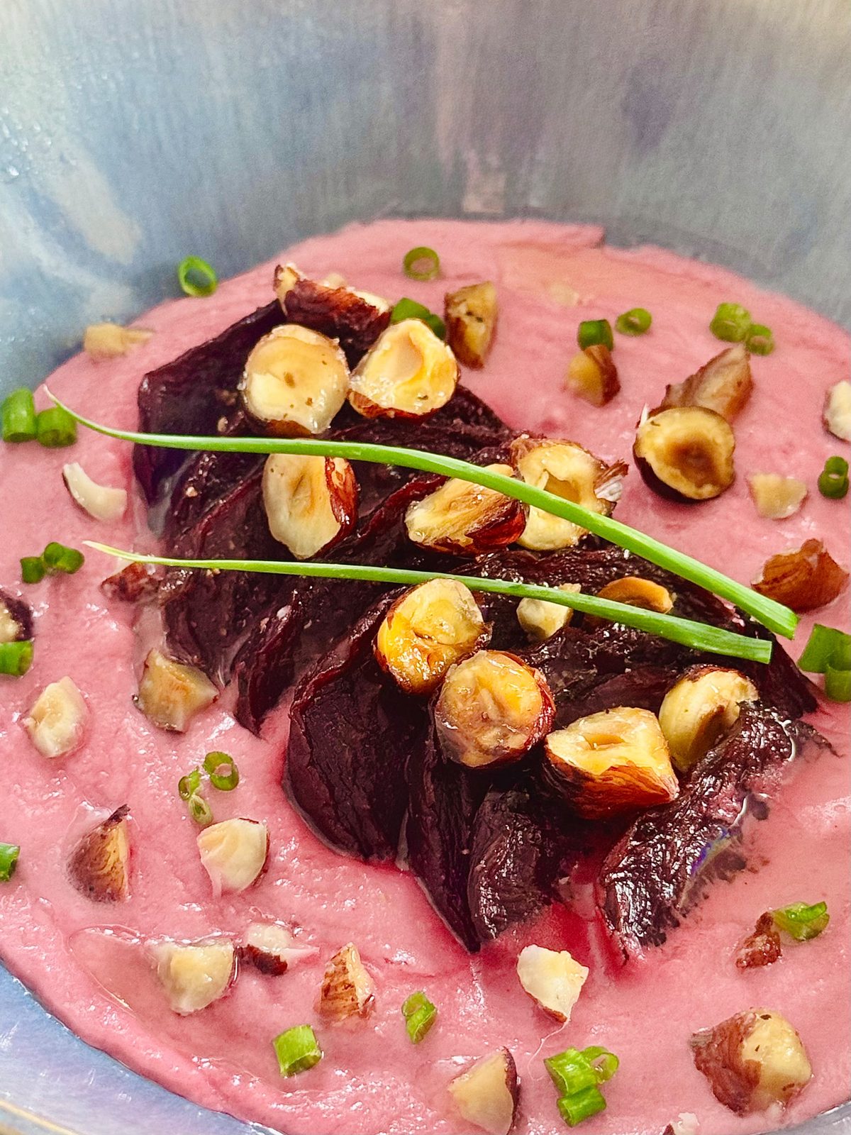 Roasted beetroot hummus