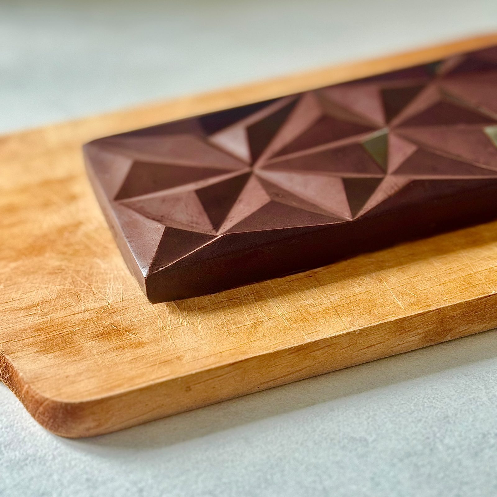 Filled chocolate bar